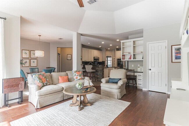 Building Photo - 5221 China Garden Dr