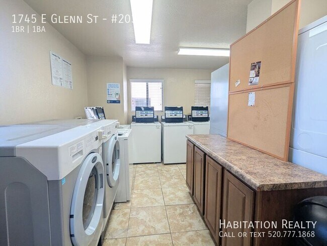 Building Photo - 1745 E Glenn St