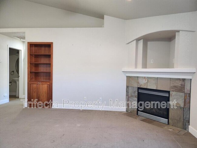 Building Photo - 4101 Crittenton Ln