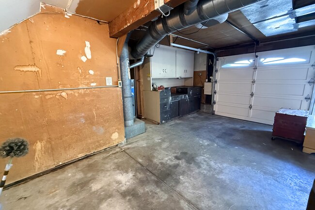 Building Photo - Beautifully Remodeled 4-Bedroom Home with Bonus Family Room & Large Private Yard in South San Fra...