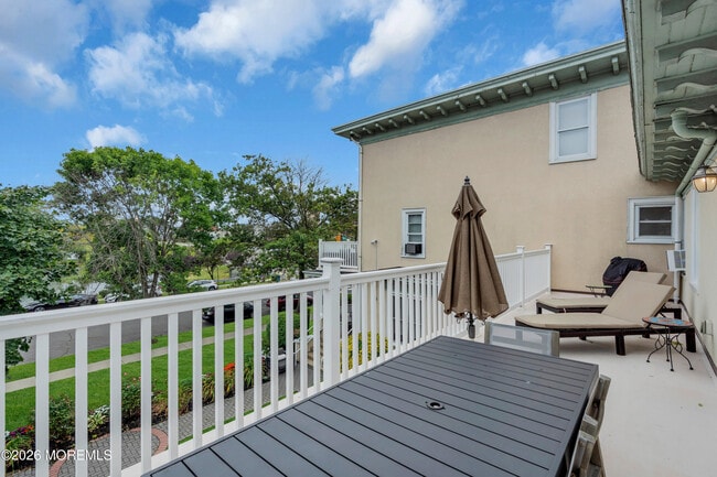 Building Photo - 1211 Grand Ave