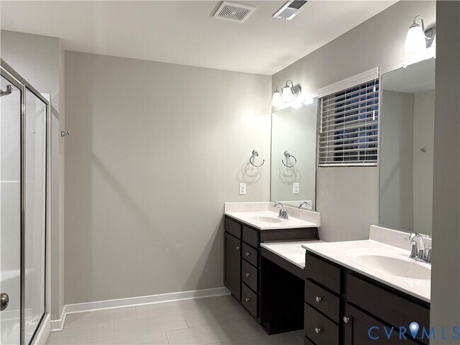 Building Photo - 4018 Tin Roof Way