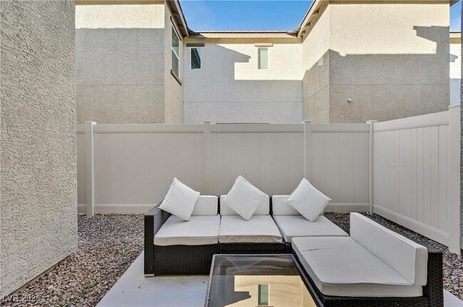 Building Photo - 12283 Radiant Sunrise Rd