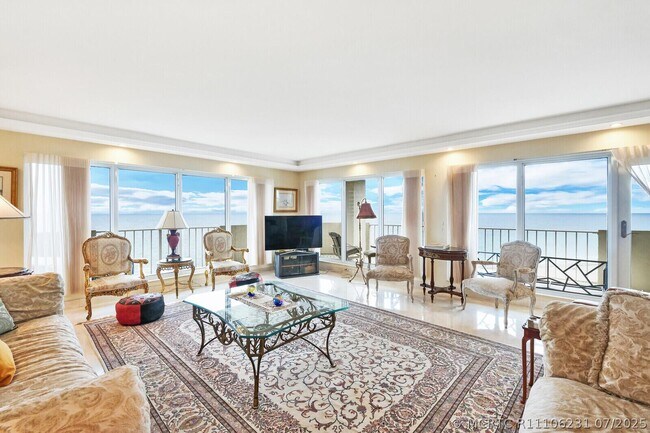 Building Photo - 4001 N Ocean Blvd