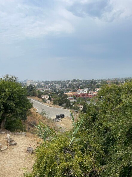 Building Photo - 1649 Sargent Pl