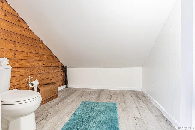 Building Photo - 3 NY-343