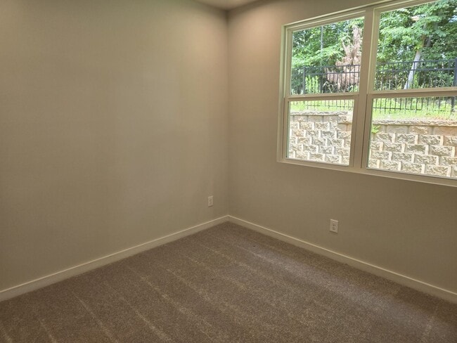 Building Photo - Beautiful New Constuction 3BR/2.5BA Townhouse