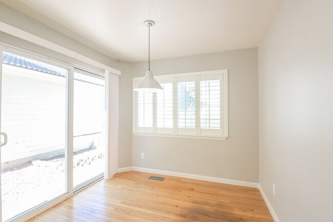 Building Photo - 14321 Craftsman Way