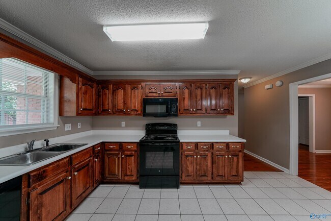 Building Photo - 117 Claytor Ln
