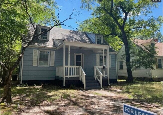 Primary Photo - 3417 Meadowbridge Rd