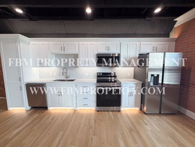 Building Photo - Ennis &amp; Dallas (Lofts) / 3SM Group - NF