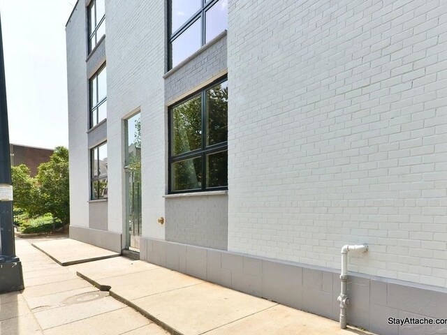 Building Photo - 1514 Newton St NW