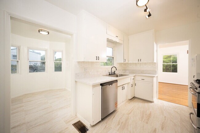 Building Photo - 4405 60th St