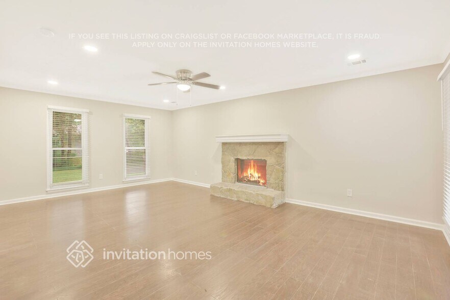 Building Photo - 1025 Bass Ct N W