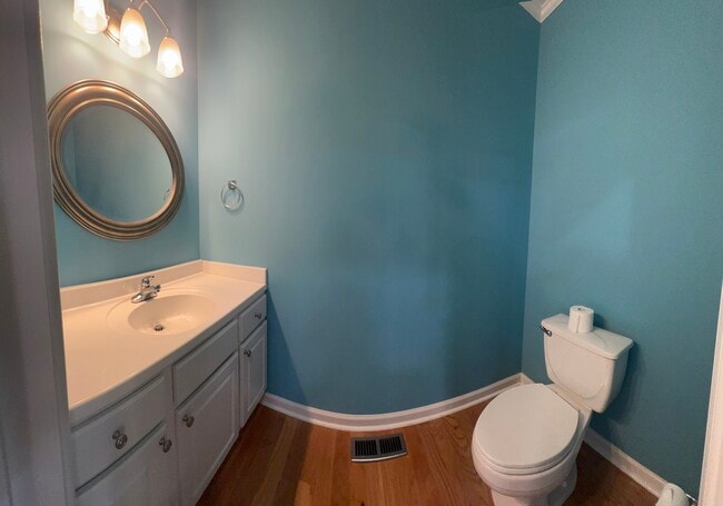 Building Photo - 115 Forest Ridge Rd