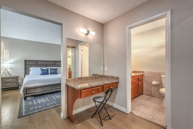 Building Photo - 5198 Hibbetts Dr