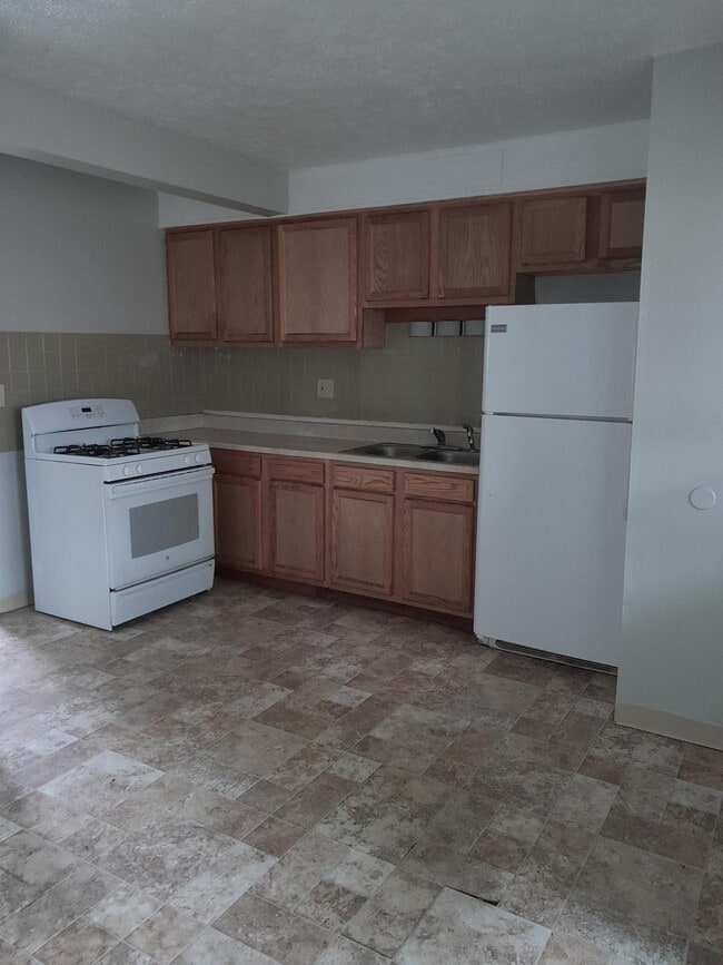 Building Photo - 244 E Prospect St