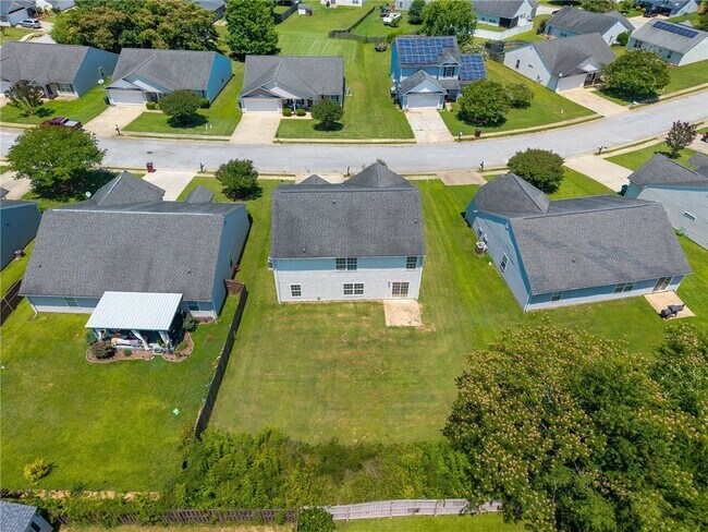 Building Photo - 414 Bentridge Dr