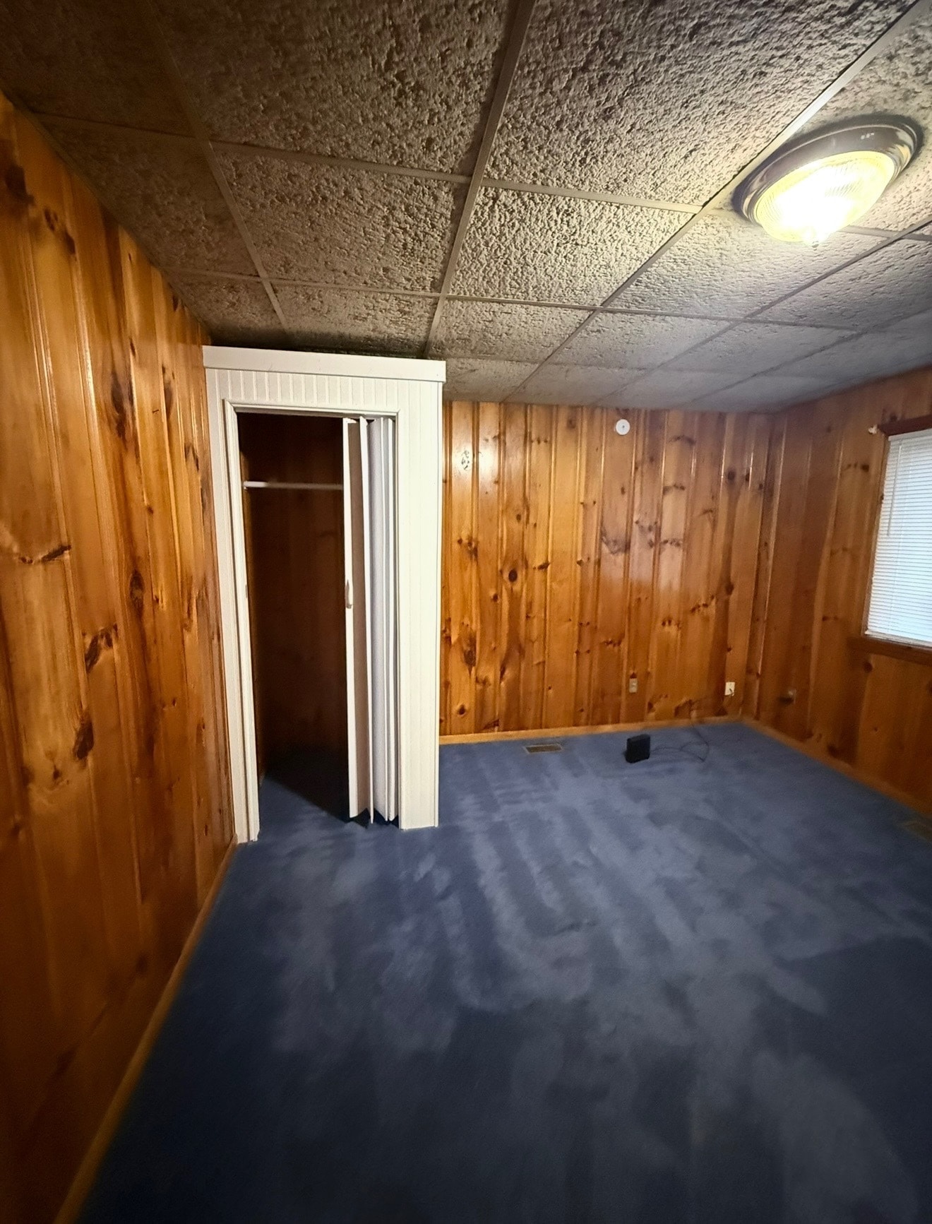 Bedroom - 552 Main St