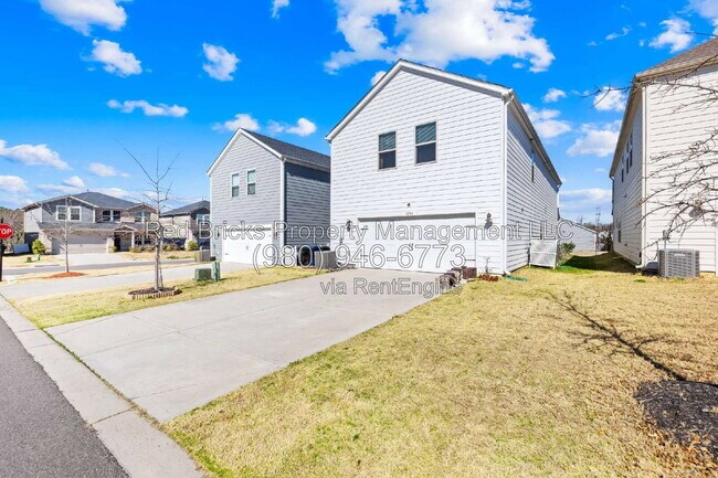 Building Photo - 12216 Stoneybrook Station Pkwy
