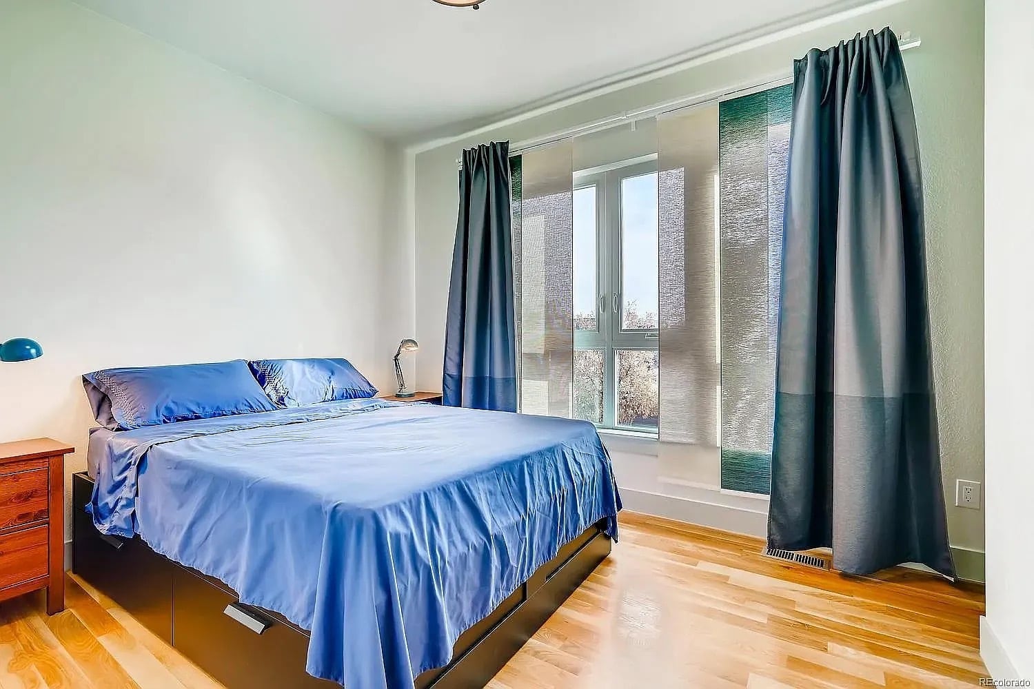 Building Photo - 1925 Hooker St