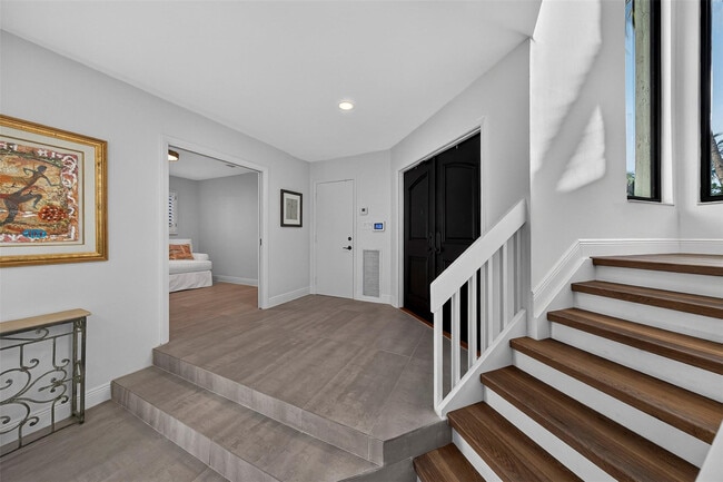 Building Photo - 1505 SE 11th St