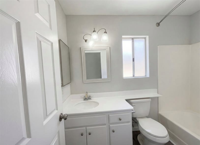 Building Photo - 9036 Limecrest Dr