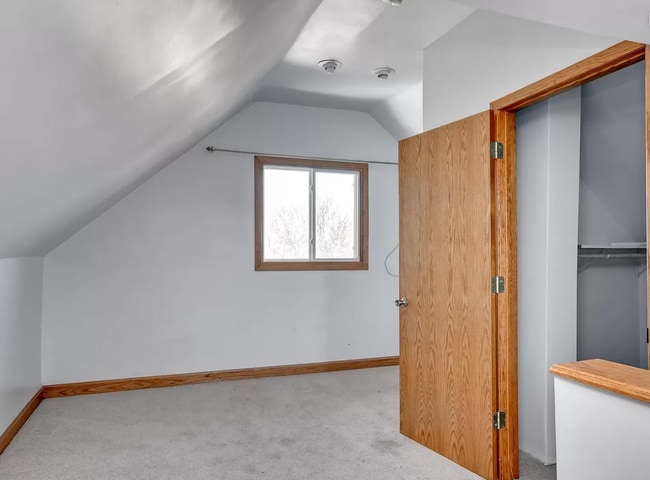 Building Photo - 923 N 49th St