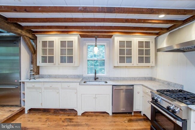 Building Photo - 3115 Gallows Hill Rd