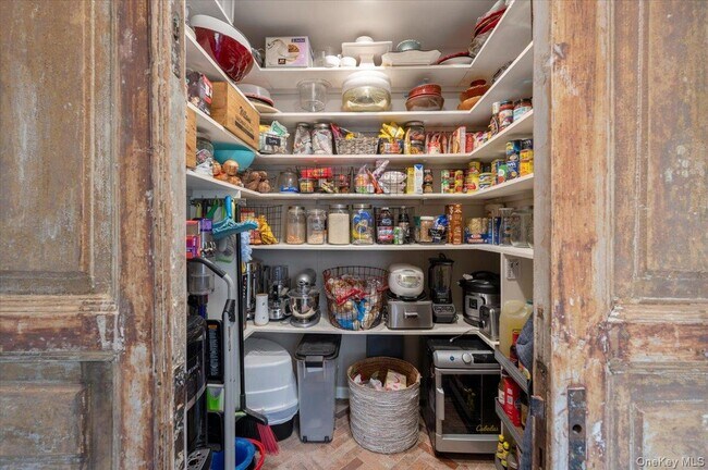 Building Photo - 11 Heather Ridge