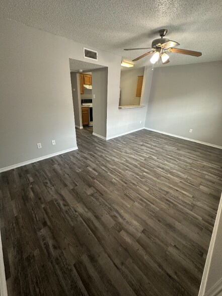 Primary Photo - 700 Hercules Ln