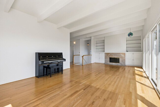 Building Photo - 45 Graystone Terrace