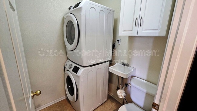 Building Photo - 10700 Kimblewyck Cir