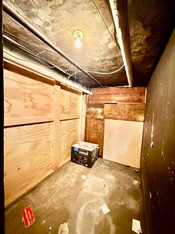 Building Photo - 42 Newman Rd