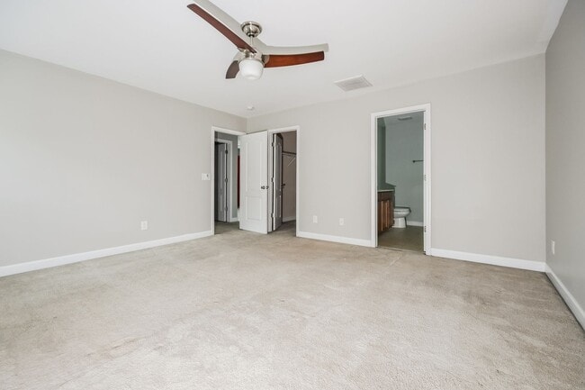 Building Photo - 233 Maywood Drive