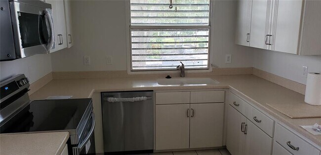Building Photo - 5170 Marsh Field Ln