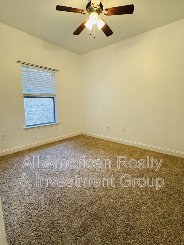 Building Photo - 603 Red Fern Rd