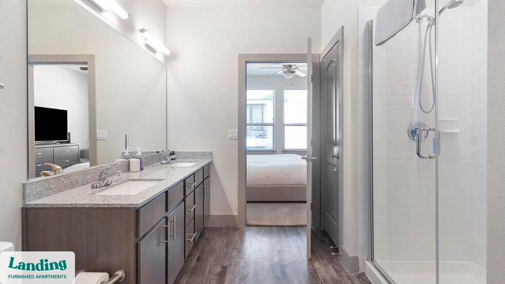 Building Photo - 12500 Shadowglen Trce