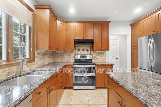 Building Photo - 1 Sweet Gum Ct