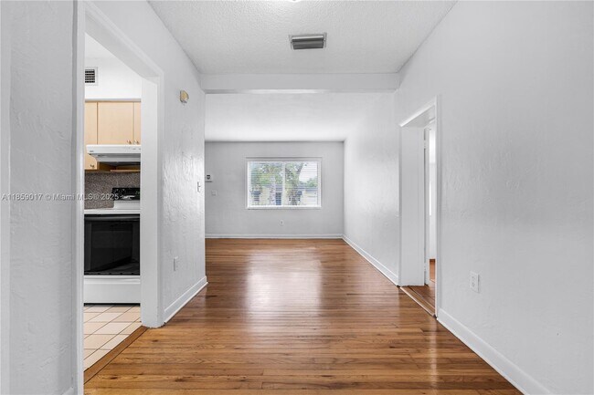 Building Photo - 6257 SW 14th St