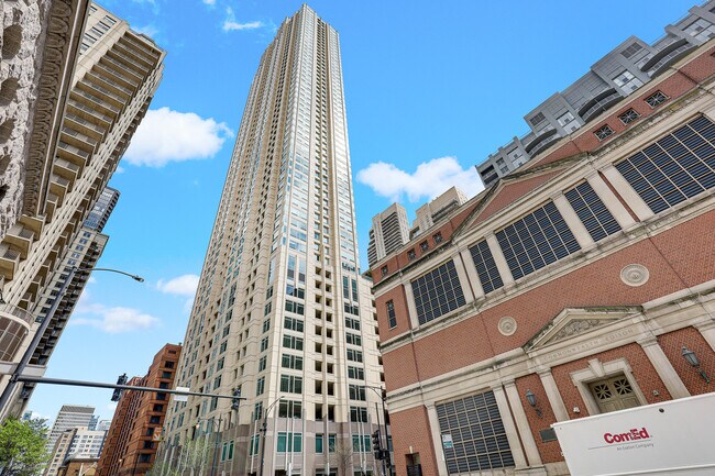 Building Photo - 33 W Ontario St