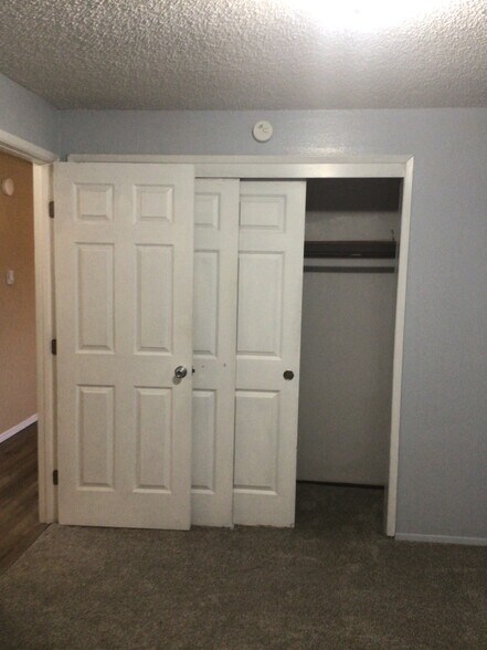 Building Photo - 14821 Washington Ave SW