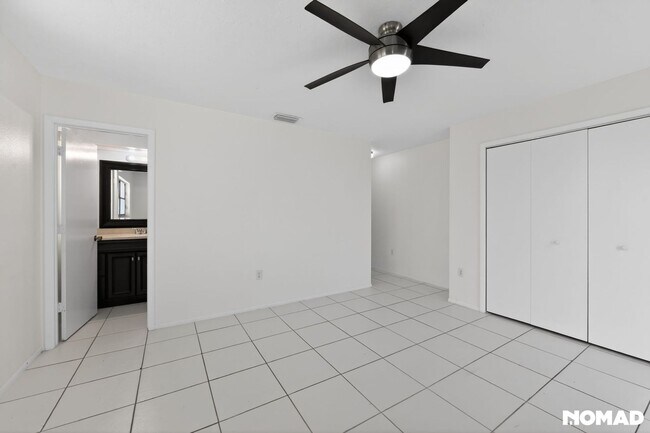 Building Photo - 253 Glenwood Ave