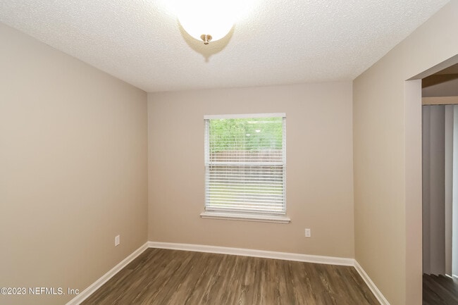 Building Photo - 11191 Lauren Oak Ln