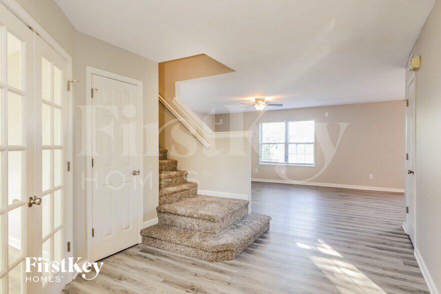 Building Photo - 6868 W Odessa Way