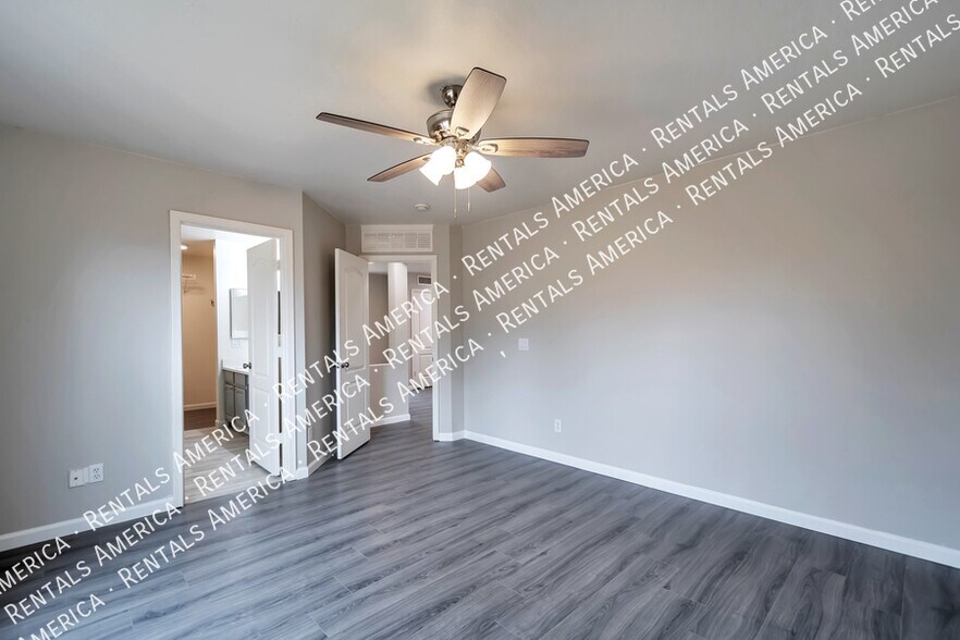 Building Photo - 1735 E San Xavier Dr
