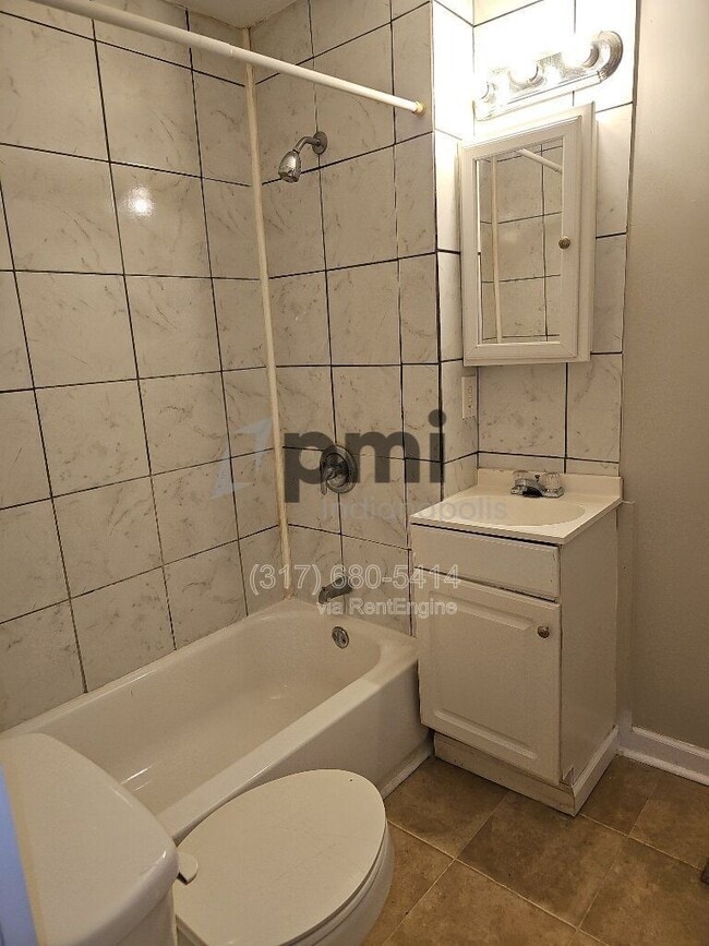 Building Photo - 403 Wallace Ave