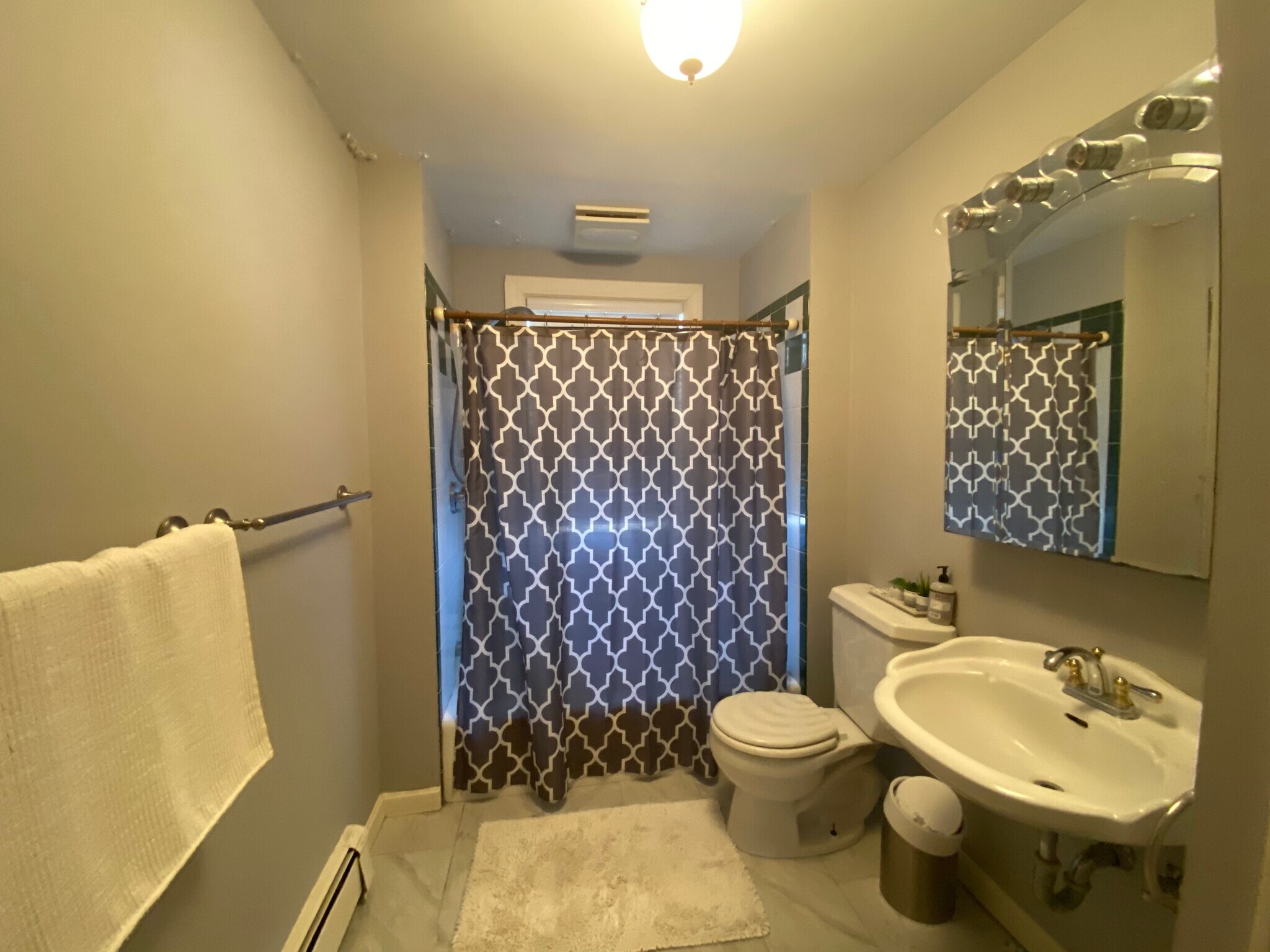 Building Photo - 6 Saint Paul St