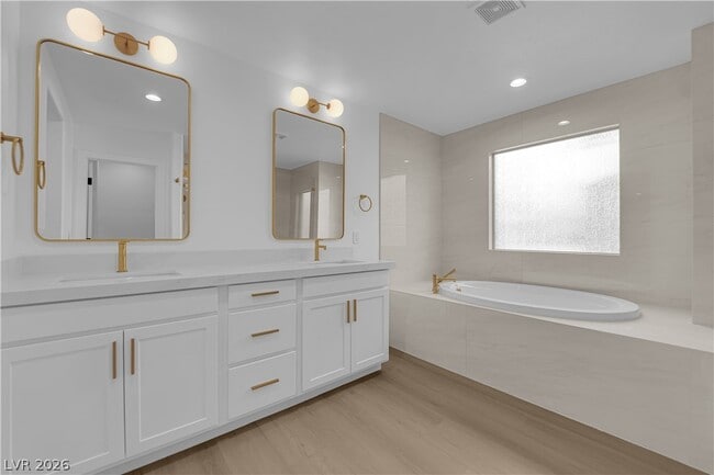 Building Photo - 465 Cabral Peak St