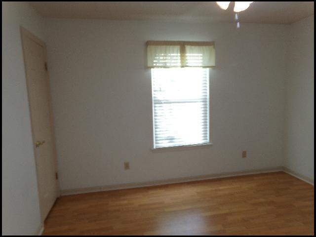 Building Photo - 12 Cedar Point Ct